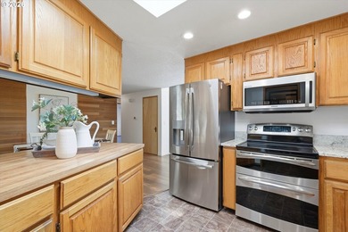 Beautifully maintained one-level home in Tualatin's sought-after - photo 16