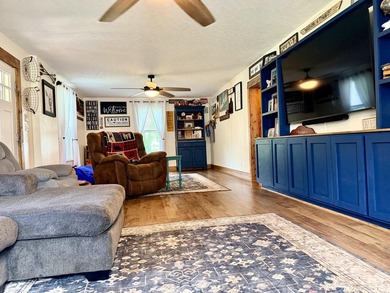 Beautiful older home that has been updated and ready to go! This - photo 19