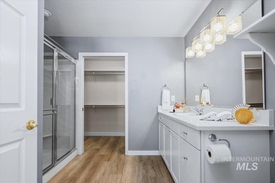 Rare better than new townhome minutes from downtown Eagle in a - photo 19