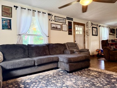 Beautiful older home that has been updated and ready to go! This - photo 20