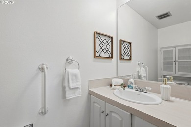 Beautifully maintained one-level home in Tualatin's sought-after - photo 20