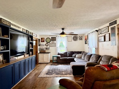 Beautiful older home that has been updated and ready to go! This - photo 22