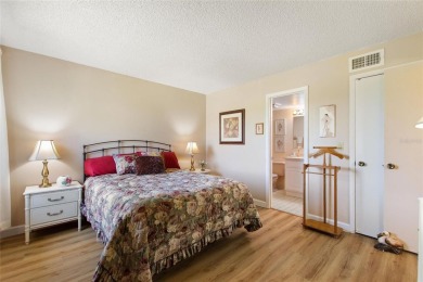 WELCOME TO CAREFREE FLORIDA LIVING IN THIS BEAUTIFULLY UPDATED - photo 22