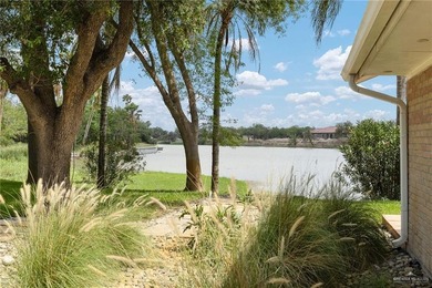 Stunning lakefront home sitting on over an acre in the exclusive - photo 26