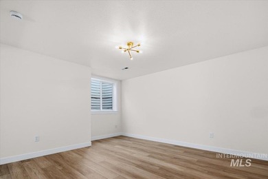 Rare better than new townhome minutes from downtown Eagle in a - photo 32