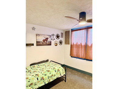 Beautiful older home that has been updated and ready to go! This - photo 36