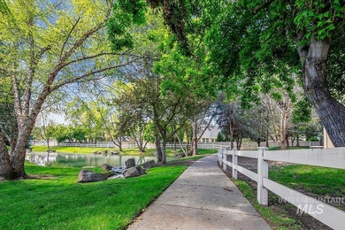 Rare better than new townhome minutes from downtown Eagle in a - photo 36