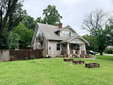 Beautiful older home that has been updated and ready to go! This - photo 46