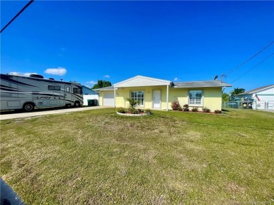 St. Lucie River Home For Sale in Port Saint Lucie Florida