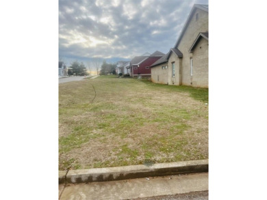 Lake Lot For Sale in Bowling Green, Kentucky