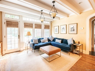 Quintessential Munsey Park - this stately, grand brick colonial - photo 14