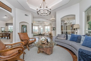 Nestled on the 13th hole, this exceptional golf course estate - photo 15