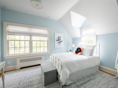 Quintessential Munsey Park - this stately, grand brick colonial - photo 20
