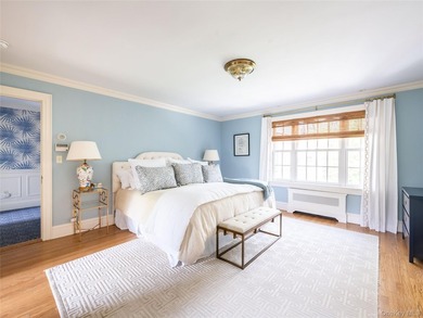 Quintessential Munsey Park - this stately, grand brick colonial - photo 25