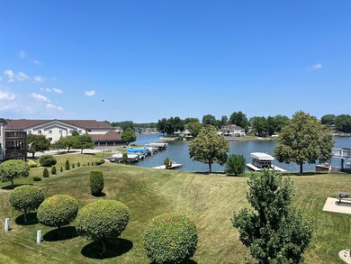 Nestled in the HEART of Lakes of the Four Seasons, this - photo 27