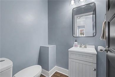 PRICED BELOW MARKET VALUE FOR EXCEPTIONAL VALUE ! Enjoy a - photo 32