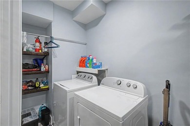 PRICED BELOW MARKET VALUE FOR EXCEPTIONAL VALUE ! Enjoy a - photo 35