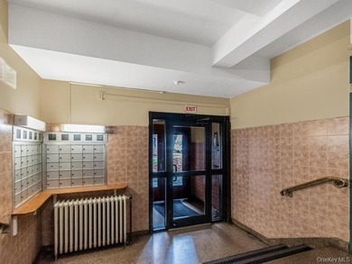 Welcome to 1725 Purdy St #2E. 1 Bedroom 1 Bathroom apartment - photo 12