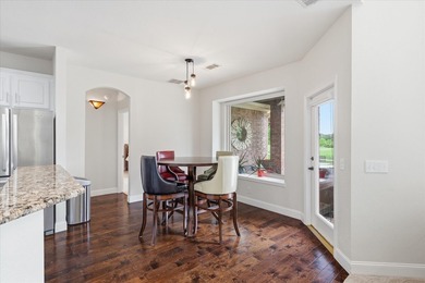 Perfectly positioned along the fairways of Bridlewood's - photo 12