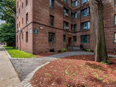 Welcome to 1725 Purdy St #2E. 1 Bedroom 1 Bathroom apartment - photo 15