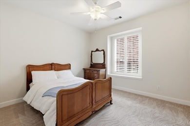 Perfectly positioned along the fairways of Bridlewood's - photo 21