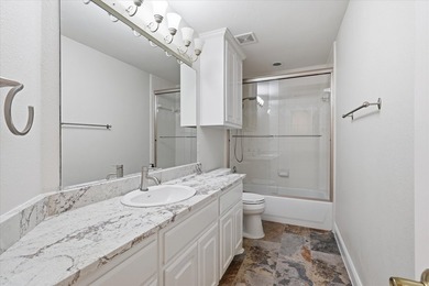 Perfectly positioned along the fairways of Bridlewood's - photo 22