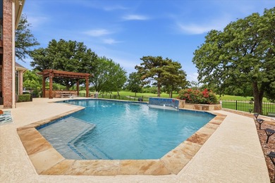 Perfectly positioned along the fairways of Bridlewood's - photo 31