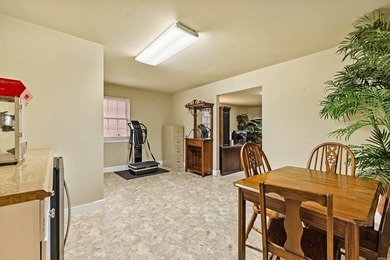 BREATHTAKING LAKEFRONT LIVING ON HURRICANE LAKE! From the moment - photo 33