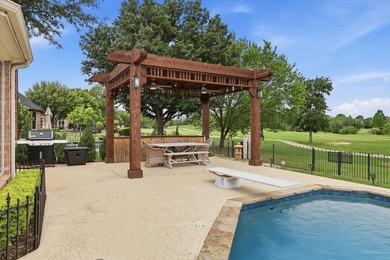Perfectly positioned along the fairways of Bridlewood's - photo 33