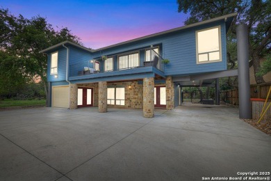 Lake Home For Sale in Canyon Lake, Texas