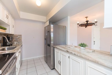 Welcome to Village Lake Condominiums in St. Petersburg! This 2 - photo 4