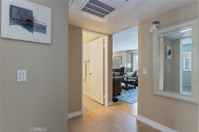 Welcome to the PENTHOUSE level at Elm Plaza in Long Beach, the - photo 14