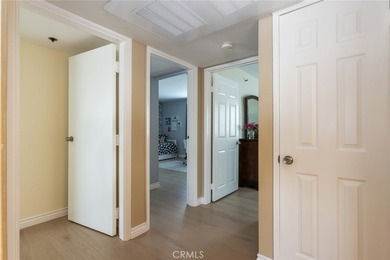 Welcome to the PENTHOUSE level at Elm Plaza in Long Beach, the - photo 20