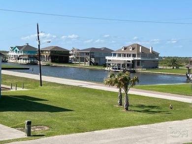 (private lake, pond, creek) Home For Sale in Bolivar Peninsula Texas