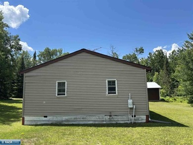 This year round cabin situated on 40 acres is perfect for the - photo 2