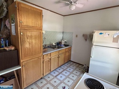 This year round cabin situated on 40 acres is perfect for the - photo 9