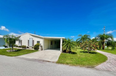 (private lake, pond, creek) Home For Sale in Arcadia Florida