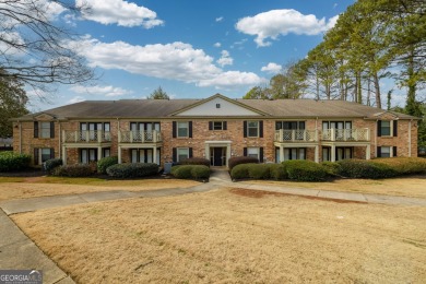 Lake Condo For Sale in Brookhaven, Georgia