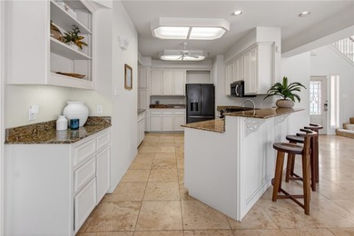 Refined coastal living in a quiet, sought-after enclave of North - photo 18