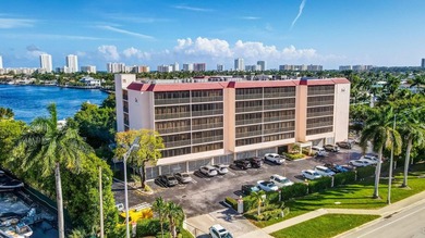 Lake Lettuce Condo For Sale in Pompano Beach Florida