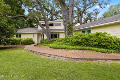 Nestled beneath a canopy of majestic live oaks on a large - photo 5