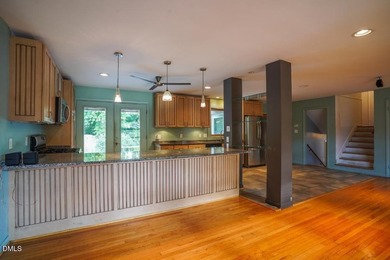 Major updates, great price! Come enjoy this poolside oasis in - photo 12