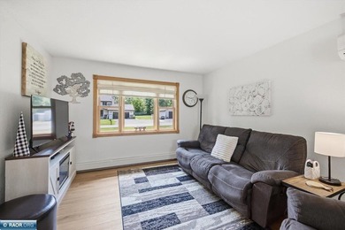 Welcome home to this beautifully maintained 4-bedroom, 2-bath - photo 9