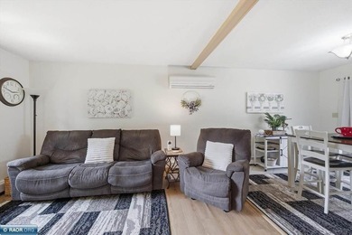 Welcome home to this beautifully maintained 4-bedroom, 2-bath - photo 10