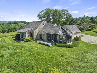 Uncommonly Superb View -- A Vermont Meadow Retreat Tucked - photo 3