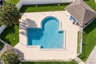 Fully-renovated townhome - your private oasis, located on the - photo 6