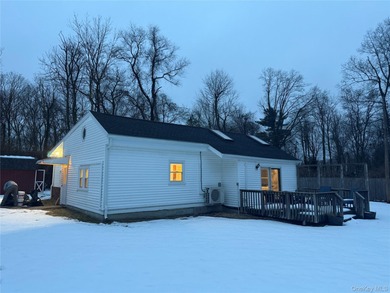 Lake Carmel Home For Sale in Carmel New York