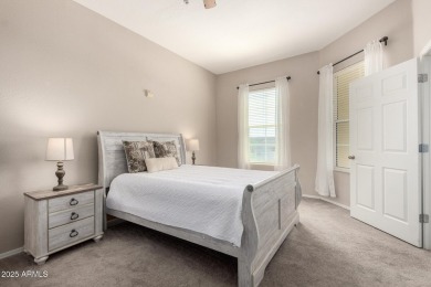 Gorgeous Condominium with split floor plan in Surprise!