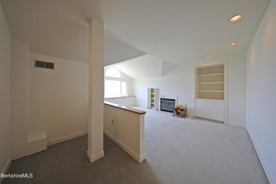 STUNNING VIEWS for as far as you can see from this modern unit - photo 10