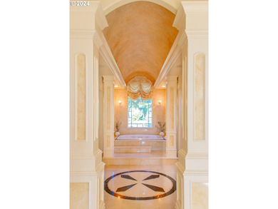Welcome to your own private paradise Overlooking Tualatin - photo 19